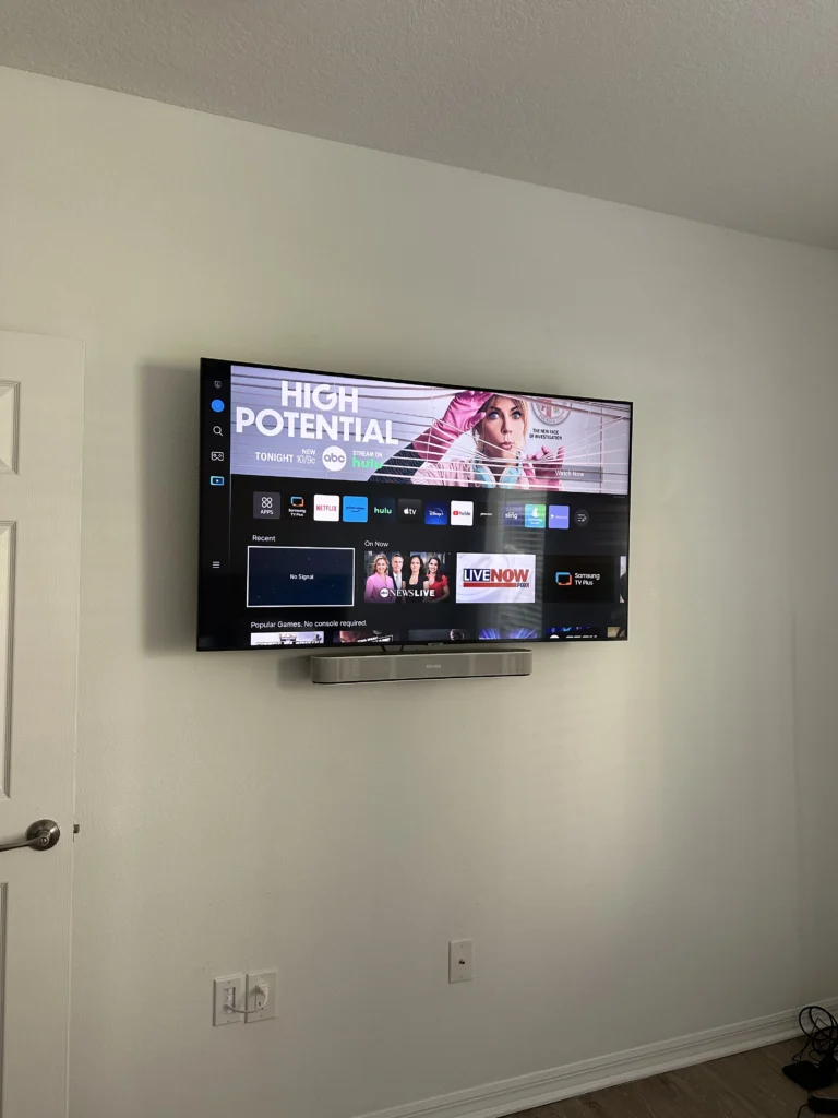 Narrow wall, soundbar below